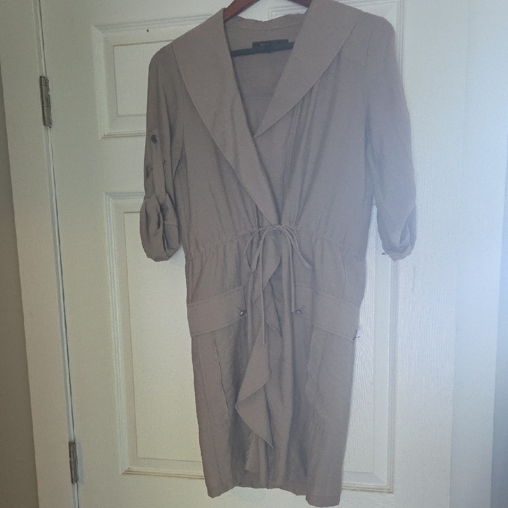 BCBGMaxAzria Taupe Long Sleeve Dress